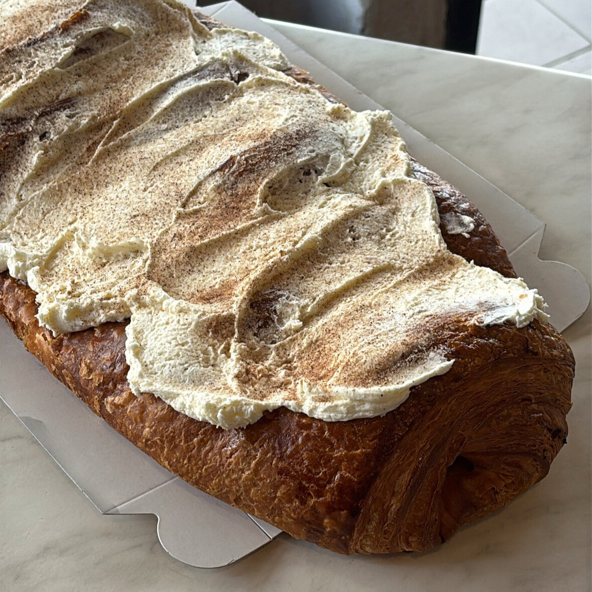 Large Apple & Cinnamon Strudel