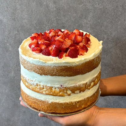 Strawberries & Cream Sponge