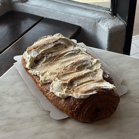 Large Apple & Cinnamon Strudel